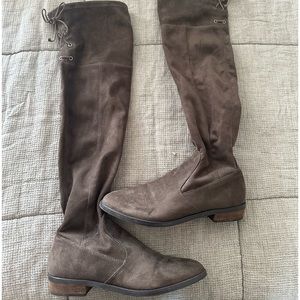 Vince Camuto suede knee high boots - size 10